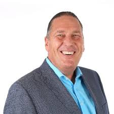 Het is bijna niet te bevatten, maar het is nu echt. De afgelopen jaren  heeft bij ons onder andere in het teken gestaan van vier mannen die gaan  roeien. Roeien vanuit New