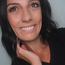 Chelsea Neely's Instagram, Twitter & Facebook