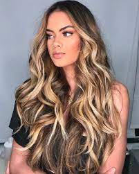 Perfect for reflecting light and warming up your skin tone. 30 New Honey Blonde Hair Color Ideas For 2021 Hair Adviser