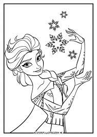 Kleurplaten zijn leuk, bovendien kunnen ze kinderen ook helpen met het ontwikkelen van een groot aantal belangrijke vaardigheden. Elsa Kleurplaat 17 Frozen Kleurplaten Kleurplaten Kleurplaten Voor Kinderen