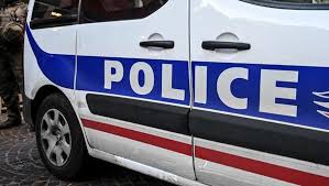 Dewi, 8 ans, a disparu ce vendredi à lannion, dans les le plan alerte enlèvement a été déclenché ce samedi matin après la disparition, vendredi. Alerte Enlevement Dewi 8 Ans A Ete Retrouve Vivant Avec Son Pere Qui L Avait Enleve Ladepeche Fr