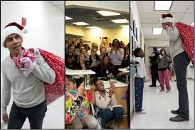 Elaine hinzey is a fact checker, writer, researcher, and registered dietitian. Expresidente Obama Entrega Regalos A Ninos Enfermos Vestido De Papa Noel