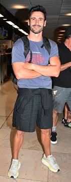 Emanuelly Raquel aesthetic - artistic creations unveiled