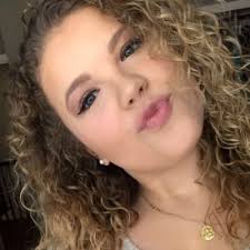 Audrey Hare (@audreyh99)