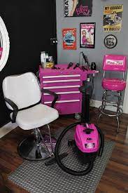 Original Kadillac Complex Keratin Barbies Diamond Plate Salon Floor Pink Pink Shop Pink Tool Matth Home Hair Salons Home Beauty Salon Pink Tools
