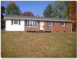 Spacious Ranch Home For Sale In Hickory Nc Ranch Homes For Sale Ranch House Spacious