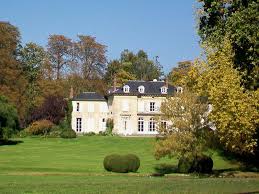 Chateau Saint Firmin Et Annexes Sur La Commune De Vineuil Saint Firmin Departement De L Oise En 2020 Chateau Le Manoir Oise