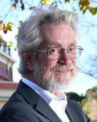 Giáo sư: Alex Paul “Sandy” Pentland