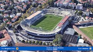 The new atlanta stadium will have a roof that opens and closes in a similar way to a camera shutter. Gweiss Stadium Bergamo Bg 3d 1 House Styles Photo Bergamo