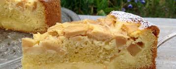 Quark Apfel Kuchen Einfach In Der Zubereitung Aus Meinem Kuchen Und Tortenblog Kuchen Rezepte Einfach Kuchen Und Torten Rezepte Apfel Quark Kuchen