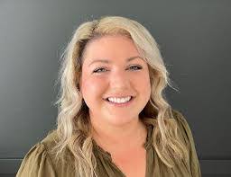 Sara Krupp's Instagram, Twitter & Facebook