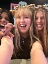 Lia Hood (@liahood) • Instagram photos and videos