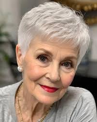 Carol Everts's Instagram, Twitter & Facebook