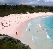 Las playas de arena rosa más bonitas y fotogénicas del mundo
