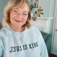 Jesus is King Sweatshirt, Christian Sweatshirt, Faith Crewneck, Christian  Clothing, Religious Apparel, Church Shirt, God Lover Gift