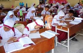 Misalnya, sekolah akan mengeluarkan surat pernyataan bagi orang tua untuk turut berpartisipasi dalam proses perkembangan belajar anaknya di sekolah. Surat Pernyataan Orang Tua Belajar Tatap Muka