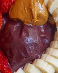 Notre Bol Pb J Est Classique Comme Un Samedi Matin Whatsinmybowl Le Pb J Acai Acaibowl Amp Astor B Recettes De Pita Samedi Matin Acai Bowl