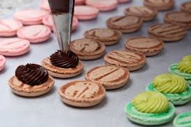 Padahal waktu itu belum pernah mencicipi rasa macaron yang sebenarnya. Resep Bikin Macaron Oreo Dengan 5 Langkah Mudah Mau Lagi Dan Lagi