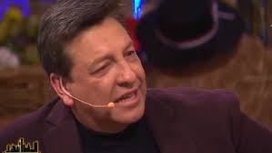 Julio césar rodríguez is a writer and editor, known for rojo vip (2005), el show después del late (2014) and noche de juegos (2001). Julio Cesar Rodriguez Y Su Emotivo Reencuentro Con Su Hijo Tras Permanecer En Aislamiento Por El Covid 19