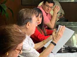 Aug 27, 2020 bishop oscar cruz, manoling morato. Abs Cbn News On Twitter Manoling Morato Ipinakita Ang Holographic Will Ng Kanilang Ina Na Naglalaman Na Hindi Dapat Ipagbili Ang Kanilang Ancestral House Via Abnermercado Https T Co Dppjl274e2