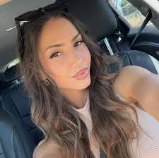 Claudia Coppola's Instagram, Twitter & Facebook