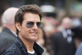 Cruise posed for pictures and even gave a free helicopter ride to webb's children and her partner's kids. Tom Cruise Infos Und Filme