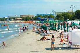 Ponton pe lacul siutghiol.dispune de 88 de camere duble si apartamente clasificate la 3 ***. PreÅ£urile Pe Litoral Ar Putea Creste In 2018 Stirileprotv Ro