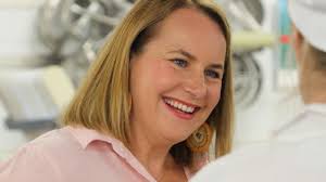 Free TAFE helps tackle tourism, hospo worker shortages