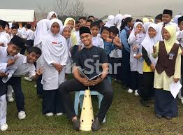 Hari graduasi (tahun 6) 2010 sk taman jasmin. Saya Dapat Lihat Bagaimana Seorang Murid Memuliakan Gurunya Ustaz Terharu Bekas Muridnya Berbangsa India Hantar Whatsapp Viral Mstar