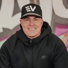 Top 45 Electric Vehicle Influencers in 2025 (EV Influencers)