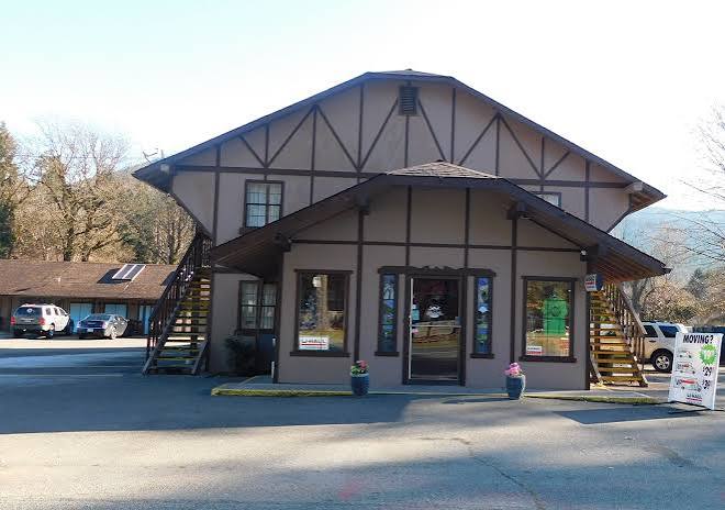 Packwood Inn and Suites - Visit Rainier