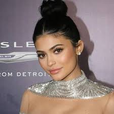 She has starred in the e! Kylie Jenner Ungeschminkt Birapenli