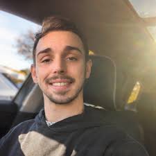 Who can provide photography services in Akron