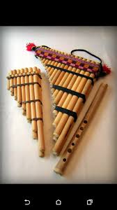 Saluang dibuat dengan bambu yang tipis atau dengan bambu talang, dimana urang minang mempercayai bahwa bahan yang bagus untuk menjadi bahan saluang merupakan bambu yang dipakai untuk jemuran kain atau talang yang ditemui hanyut terbawa air. Alat Musik Yang Di Tiup Gambar Alat Musik