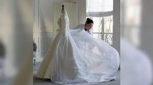 Gaun pengantin muslimah simple tapi elegan. Menguak Desainer Di Balik Gaun Pengantin Song Hye Kyo