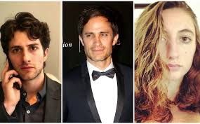Así fue como la revista tv notas captó al director, en un tianguis de 3x100 en la colonia plateros, en la cdmx. Gael Garcia Bernal Ellos Son Sus Hermanos