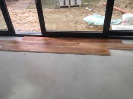 ( hier läßt sich gut ein ungünstiger schnitt, z.b. 62 Parkett Tag 1 Doppelhausvilla