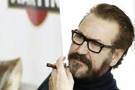 L'attore romano, presente per sensibilizzare il pubblico e sostenere la ricerca sulle malattie genetiche rare, ha recitato insieme a marco rasconi. Marco Giallini Attore Biografia E Filmografia Ecodelcinema