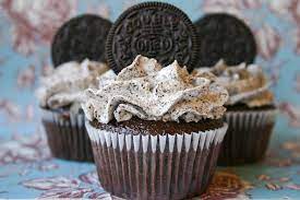 Ada resep cupcake vanila kukus yang sangat mudah dibuat. Resep Dan Cara Membuat Cupcake Oreo Yang Ceria Nikmat Dan Seru Selerasa Com
