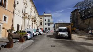 Mentre il dibattito sull'isola pedonale sembra dividere categorie di esercenti e residenti, la nuova delibera, in vigore da lunedì 28 giugno, riscontra comunque un parere favorevole da parte di. L Aquila Tecnologia Di Ricostruzione Post Sisma Imprese Edili