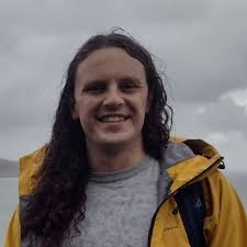 tess elliott (@tesselliott)