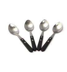 For this higher price, you can expect to find solid silicone and stainless steel utensil sets, many of which include extra utensils such as measuring cups, measuring spoons, and perhaps even a matching baking pan. Front Runner Camp Kitchen Utensil Set Outback Equipment