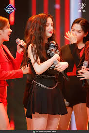 200312 Loona At M Countdown Loona S First Win Kpop Girls Korean Girl Korean Girl Groups