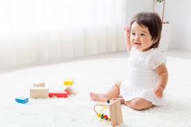 Saat menginjak usia satu bulan, bayi biasanya sudah memiliki 6 tanda perkembangan ini. Perkembangan Bayi 18 Bulan Si Kecil Sudah Bisa Apa