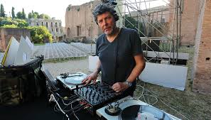 Dopo una lunga malattia è scomparso claudio coccoluto: 1nxexjadmqicem