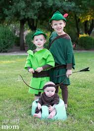 Looking for an easy diy halloween costume duo to make, look no further! Diy Family Robin Hood Costumes Snap Happy Mom