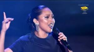 Subscribe to our channel for exclusive videos, including official videos and lyrics videos. Soundhound Tak Pernah Menyerah By Dayang Nurfaizah