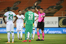 Dakikada falcao ile bulduğu gol, ofsayt cüneyt çakır, pozisyon öncesinde ryan babel'in elle oynadığına hükmetti. P1n9wslyte M