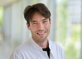 Marten Dooper, auteur op DOQ