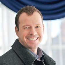 Akintola jiboyewa is an actor, known for person of interest (2011), gotham (2014) and uncle killa. Blue Bloods S08e11 Der Kreislauf Des Lebens Second Chances Fernsehserien De